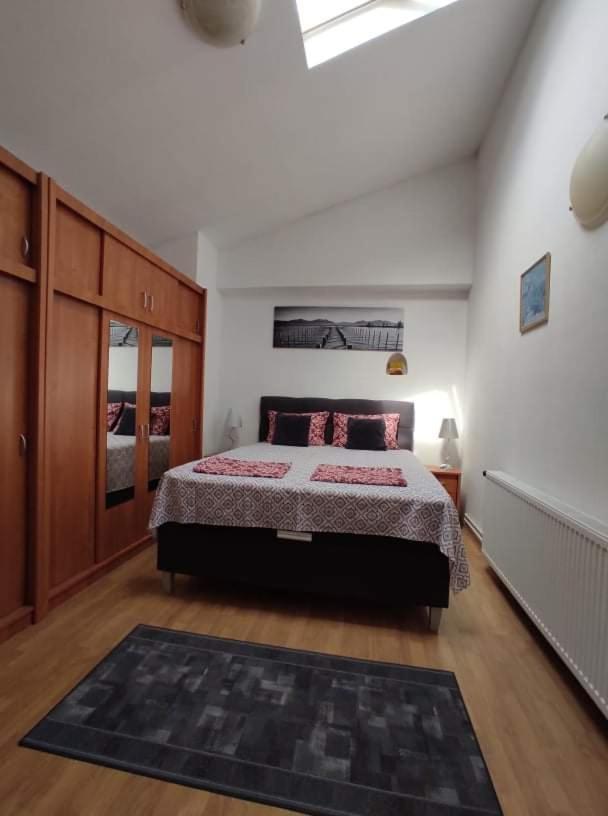 Apartmani Amans プーラ エクステリア 写真