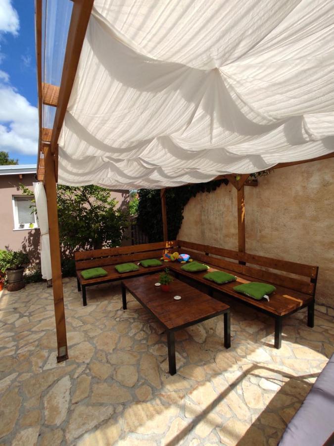 Apartmani Amans プーラ エクステリア 写真