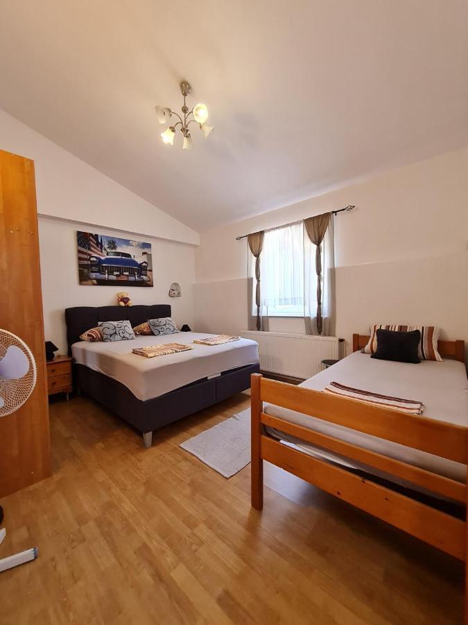 Apartmani Amans プーラ エクステリア 写真