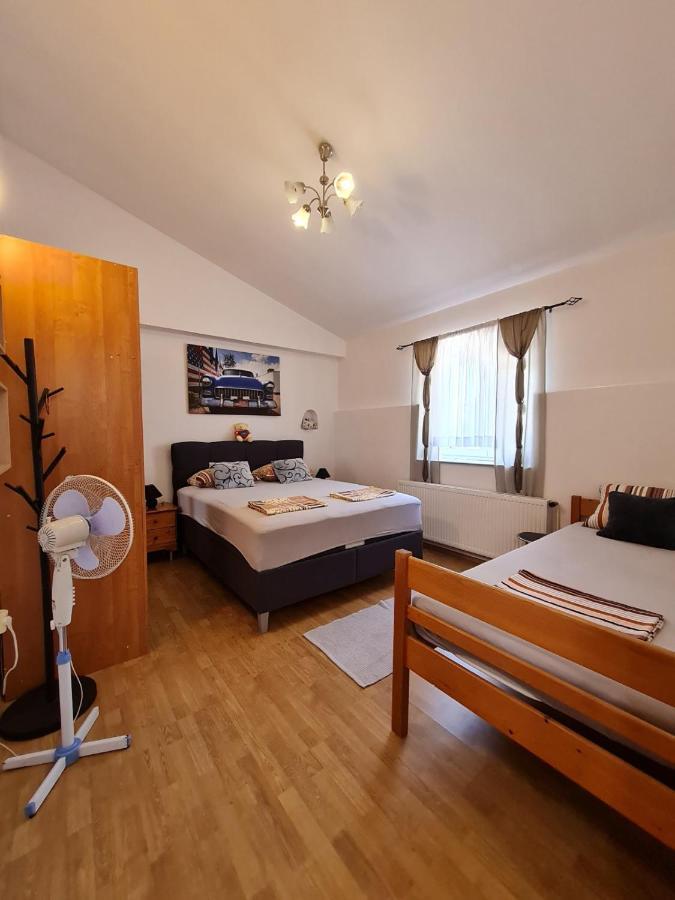 Apartmani Amans プーラ エクステリア 写真