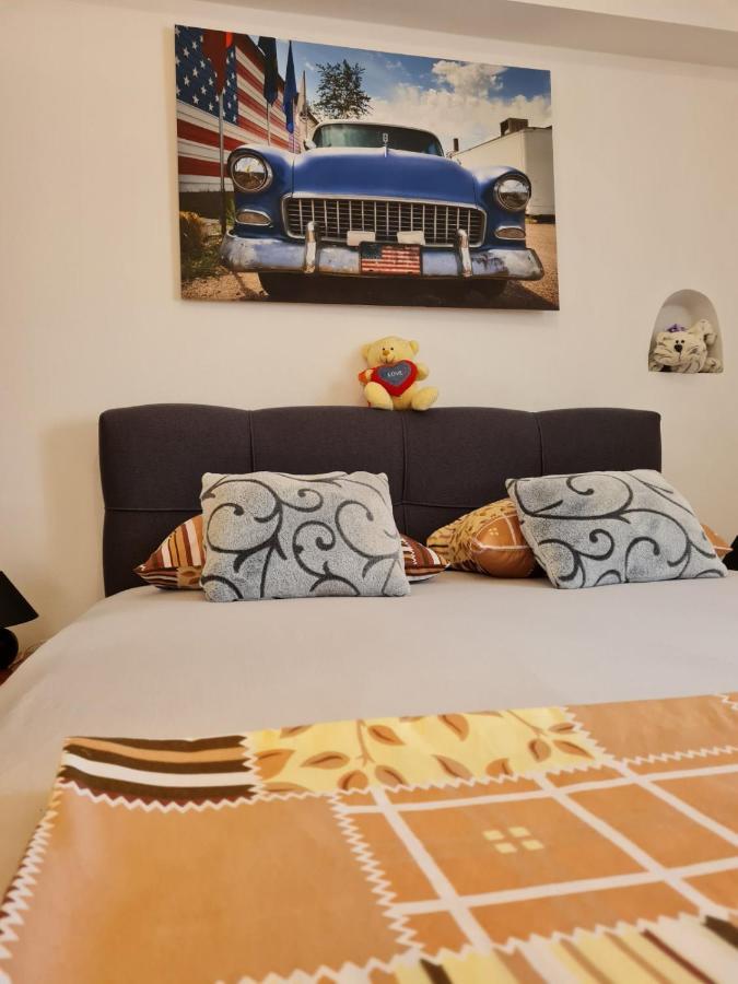 Apartmani Amans プーラ エクステリア 写真