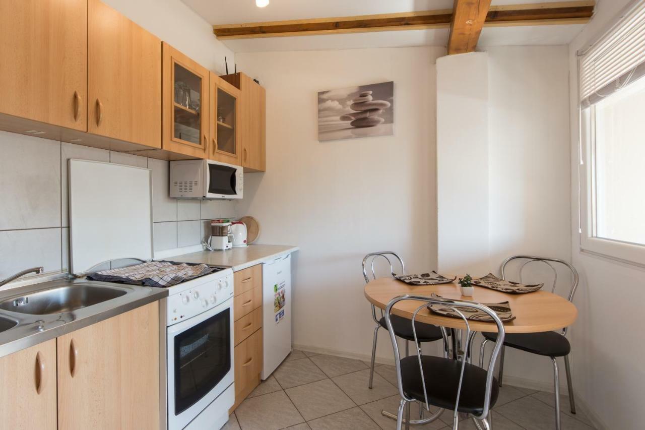 Apartmani Amans プーラ エクステリア 写真