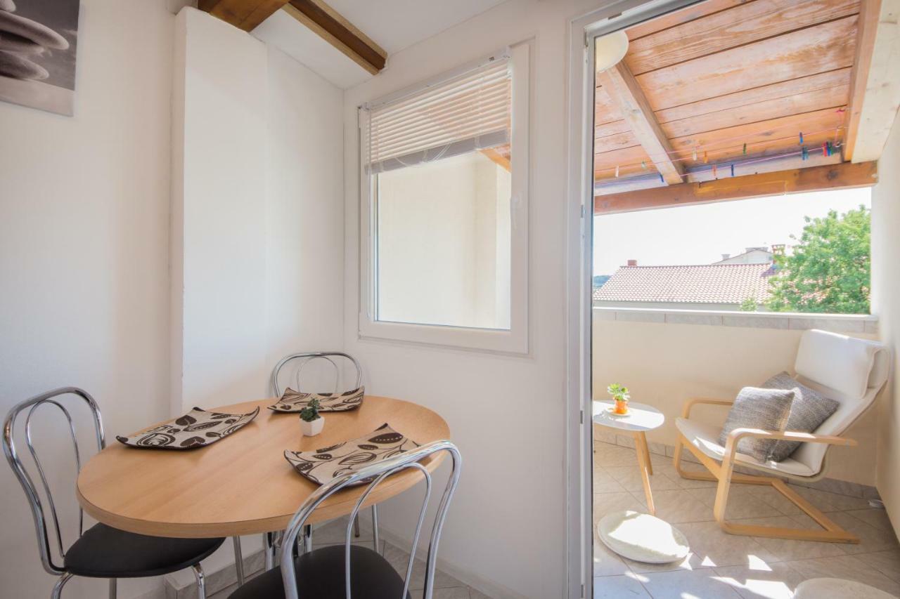 Apartmani Amans プーラ エクステリア 写真