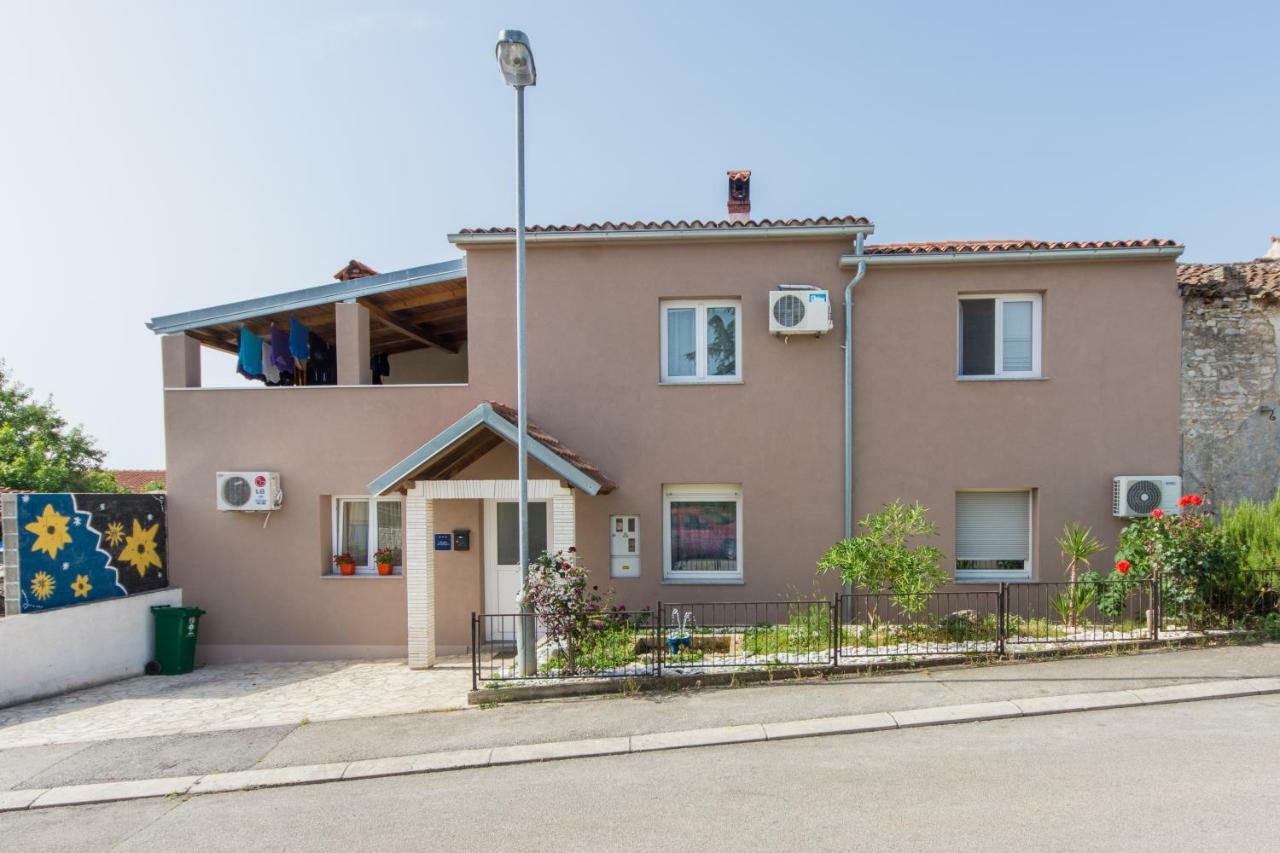 Apartmani Amans プーラ エクステリア 写真