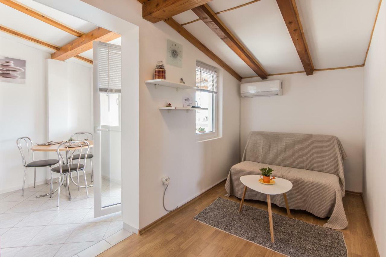 Apartmani Amans プーラ エクステリア 写真
