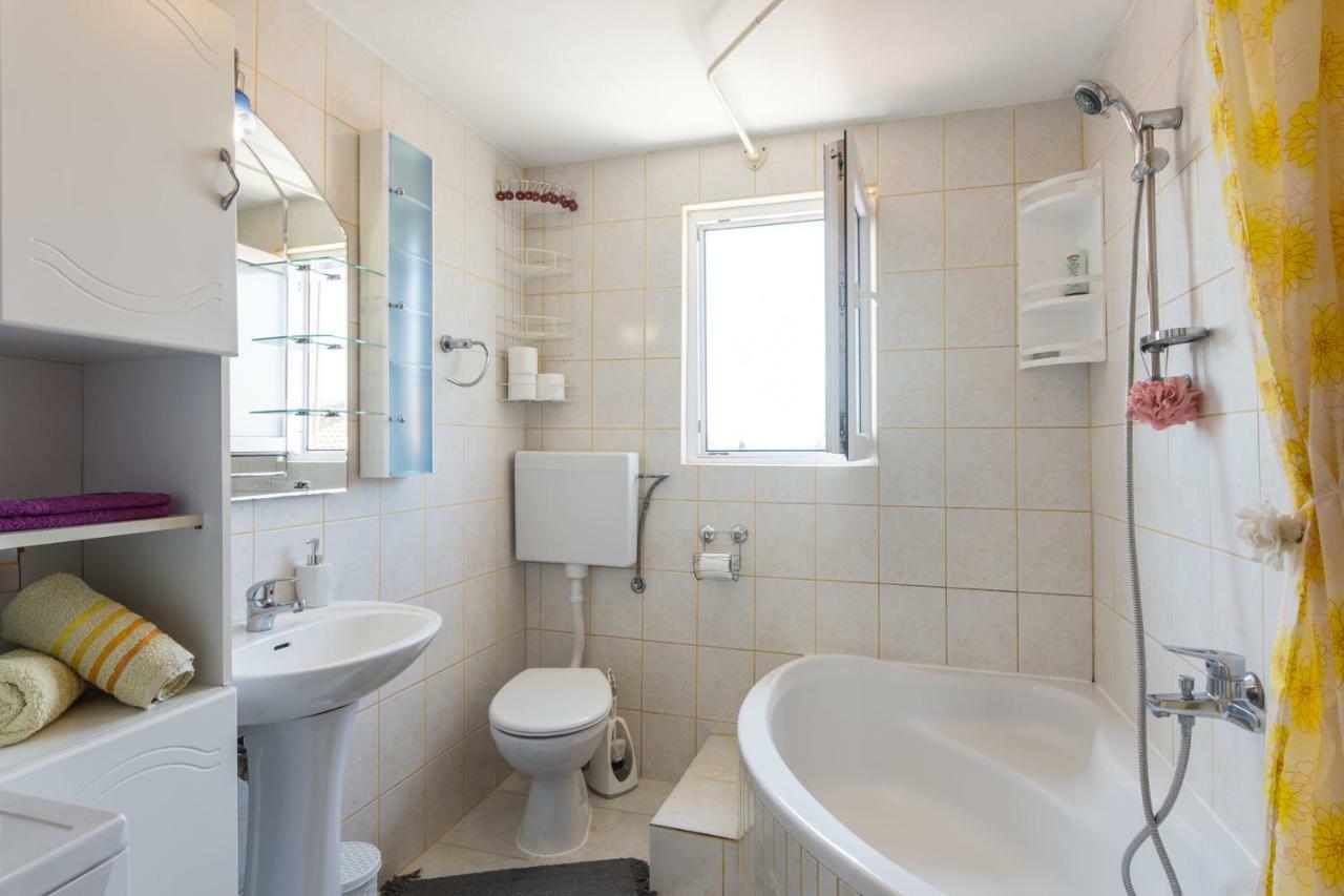Apartmani Amans プーラ エクステリア 写真